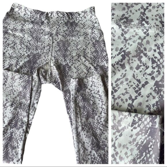 GRAY /LAVENDER WHITE LEGGINGS BY APANA - Picture 1 of 9